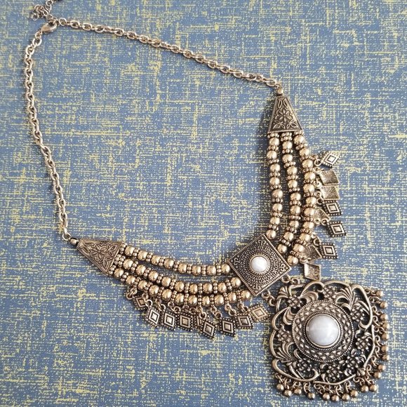 Oxidized Gold Statement Necklace - Picture 4 of 4